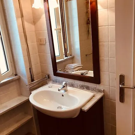 Aparthotel Lions