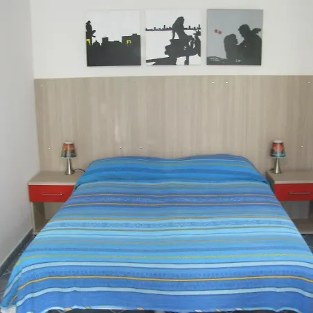 Aparthotel Lions